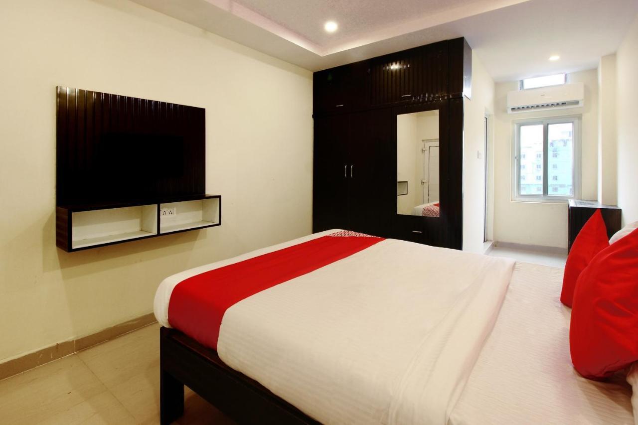 Oyo Sri Vinayaka Grand Hotel Shamshabad Exterior photo